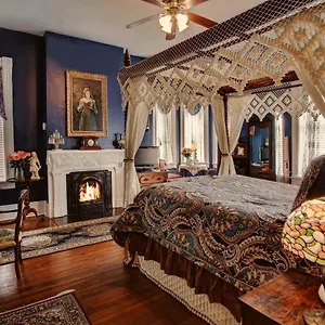 Mcmillan Bed and breakfast